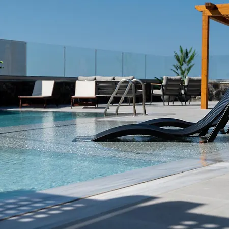 Petra Luxuria With Private Heated Pool
