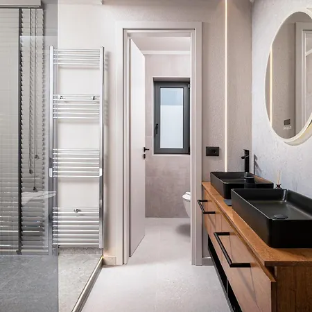 Villa Petra Luxuria With Private Heated Pool Heraklion (Crete)