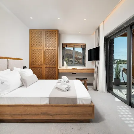 Villa Petra Luxuria With Private Heated Pool Heraklion (Crete)