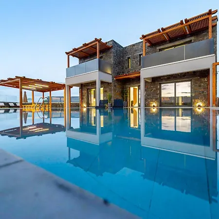 Petra Luxuria With Private Heated Pool Villa