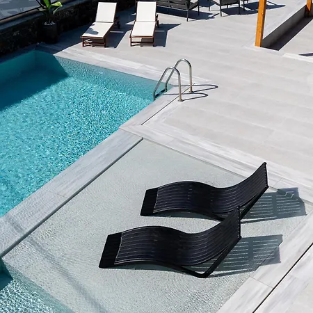 Petra Luxuria With Private Heated Pool