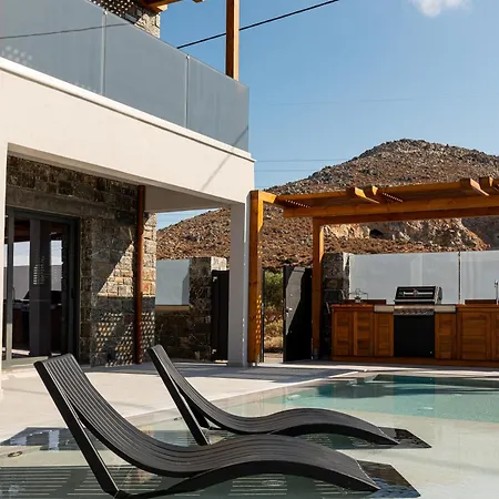 Petra Luxuria With Private Heated Pool